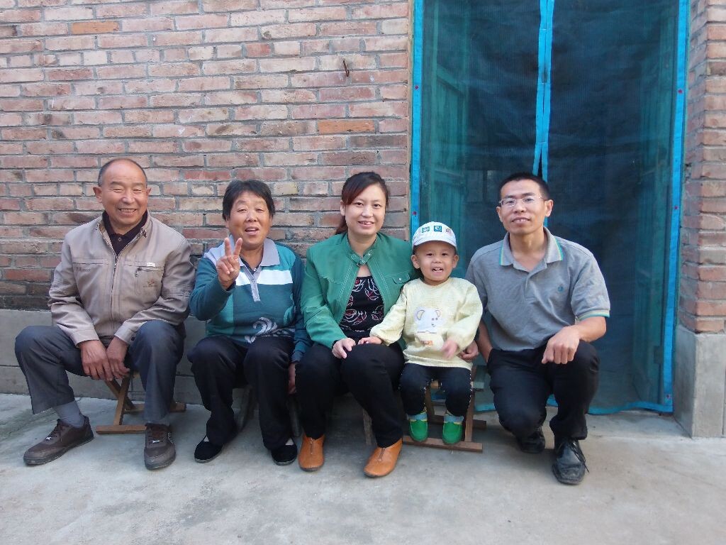 河南农村百岁老爷爷，2个饮食习惯很特殊，56岁儿子说出长寿之道|农村|河南省_新浪新闻