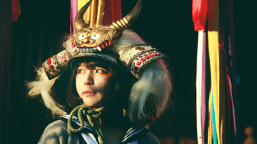 静电场朔标为创意的图博 - 静电场朔