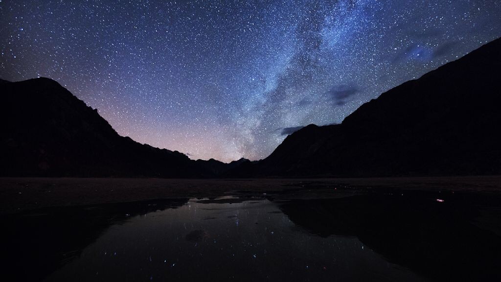 背景 壁纸 皮肤 星空 宇宙 桌面 1200_675图片