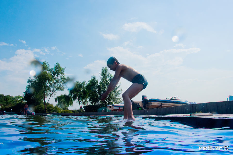 水上行走 - 毛豆咪咪 - 图虫摄影网