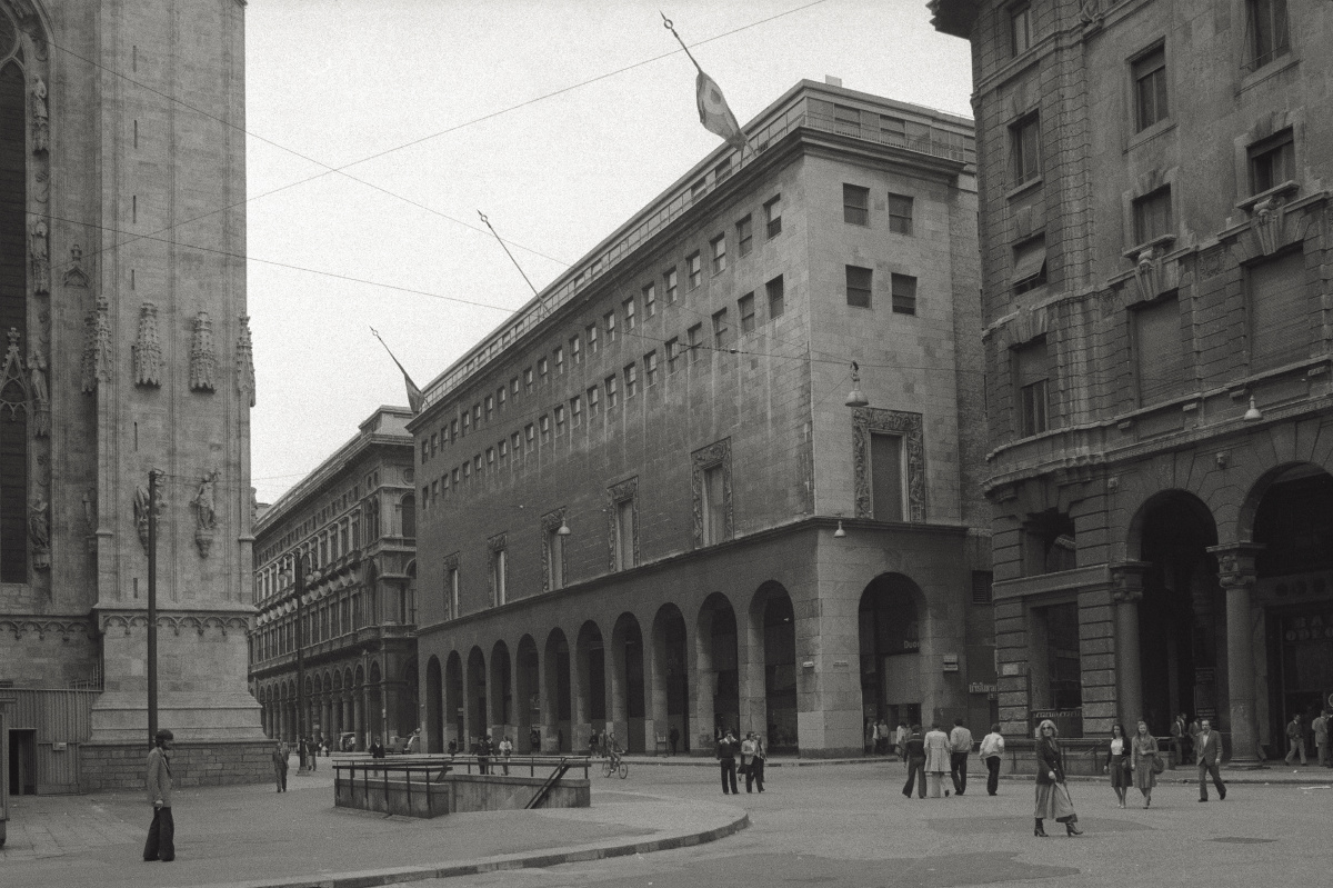 蓄力 - 微距, 水滴 - 水花一组,小水滴也有大力量。 - 许英龙 - 微距的世界 - 图虫摄影网