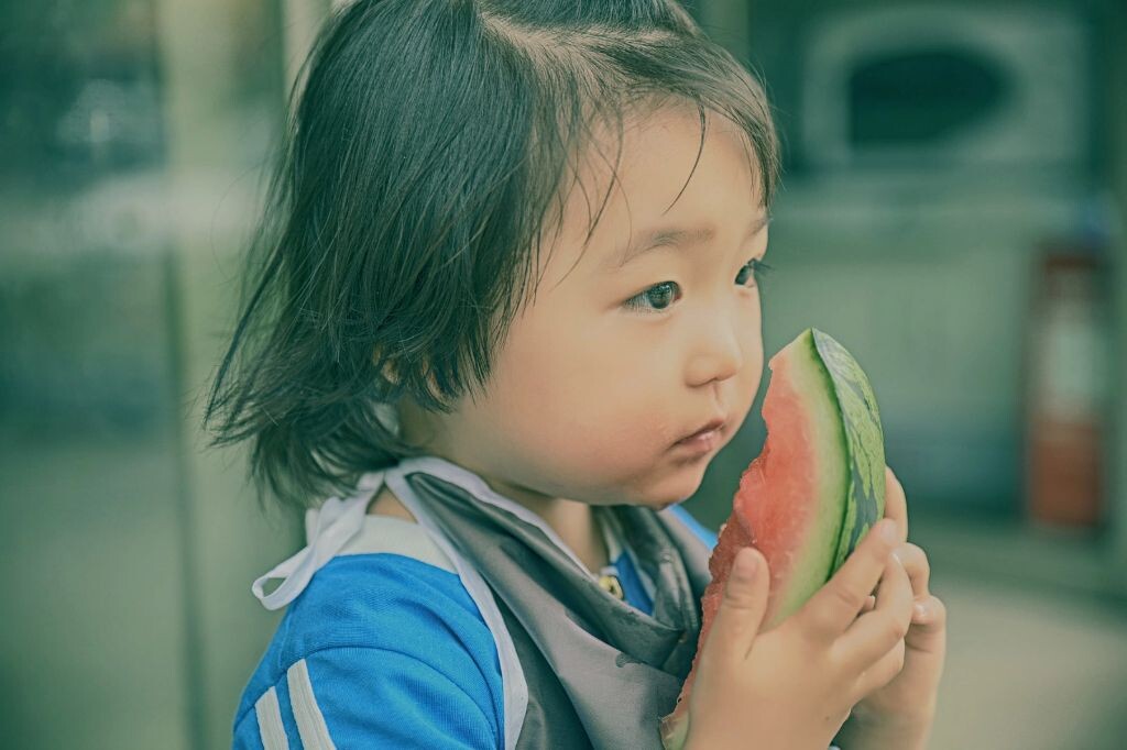夏天就要吃西瓜 - 人像, 儿童 - 努力摄影的CC