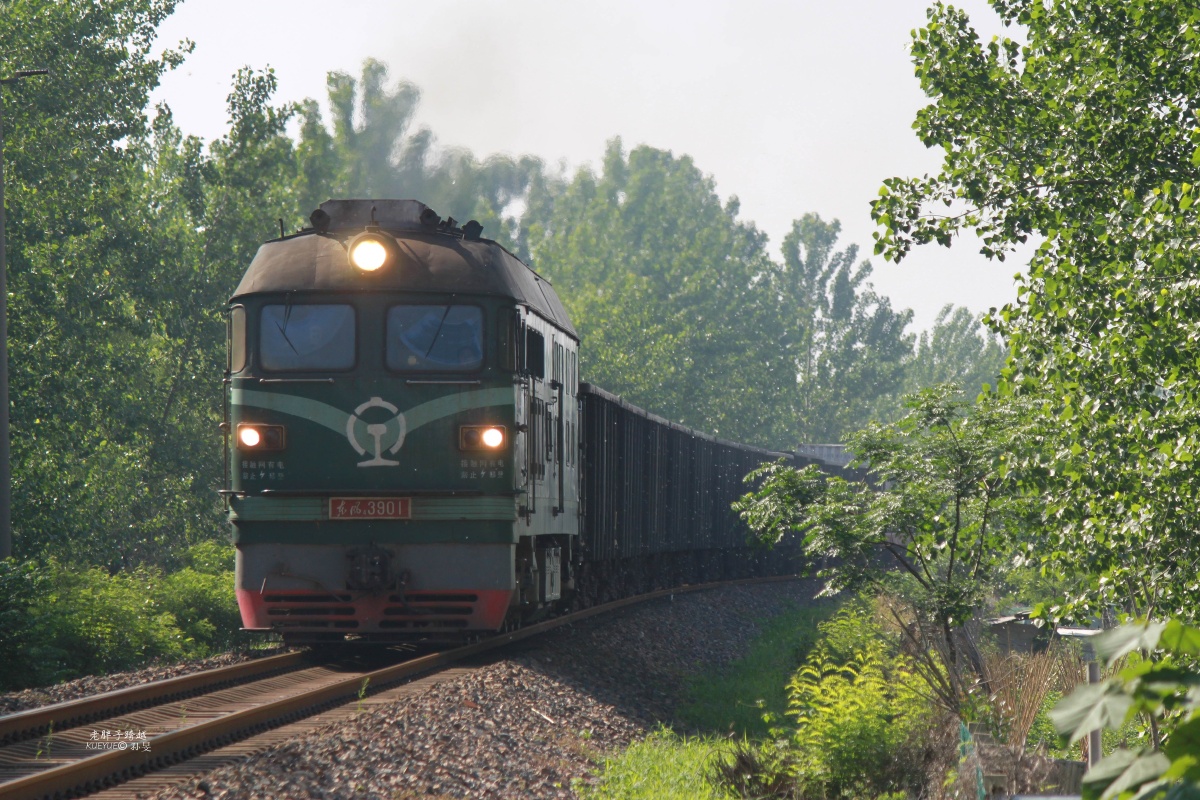 四三三洞四次盐城北站两道通过.