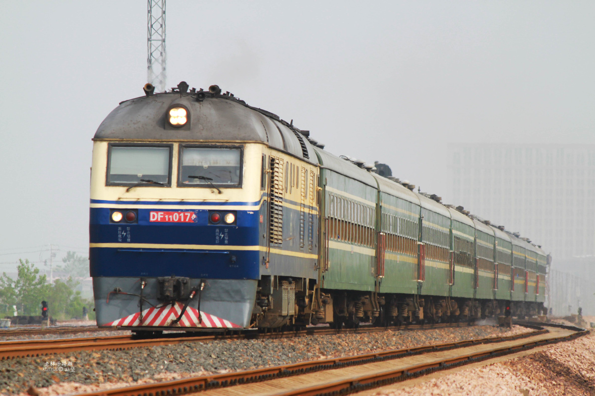 盐 城 北 站 · 快 八 六 洞 洞 - 铁路 - 老胖子跨越