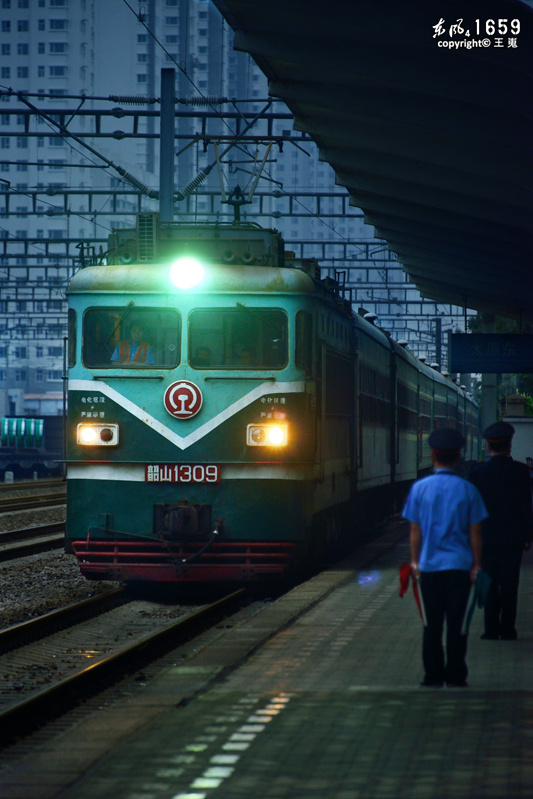 永远的韶山1型电力机车 - 铁路 - 王嵬 - 图虫摄影网
