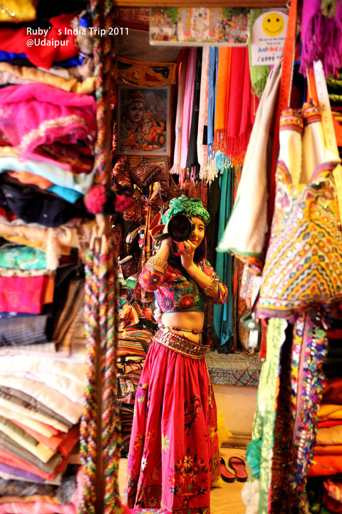 整家店都是这样花花绿绿的衣服 - 印度大叔思维广 弱智儿童喜乐多 - Ruby静语 - 精彩瞬间 - 图虫摄影网