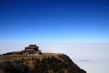峨眉金顶