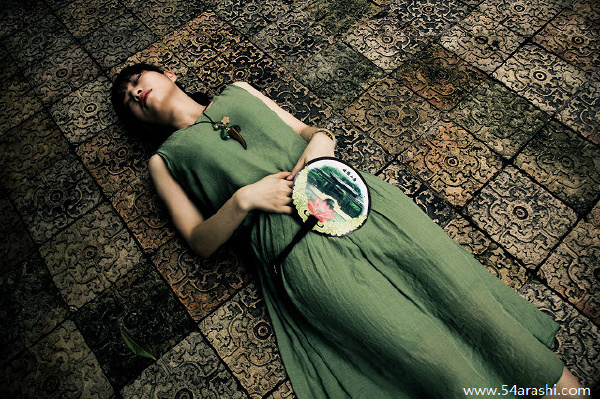 余荫，天热了，要乘凉