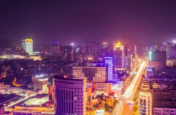 梦幻的城市亮化工程-恩施城市建筑照明设计欣