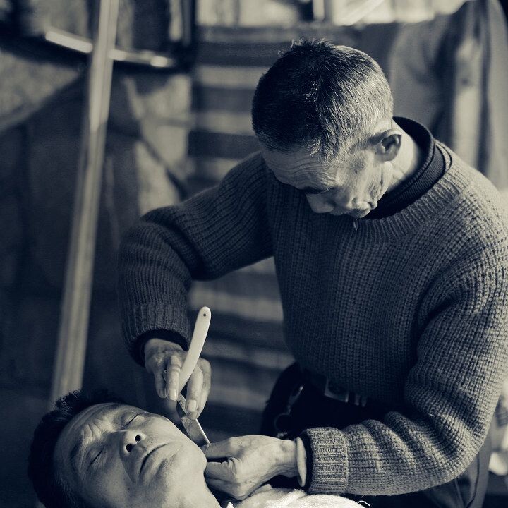 江边的剃头匠 - 爵-色 - 普通人 - 图虫摄影网