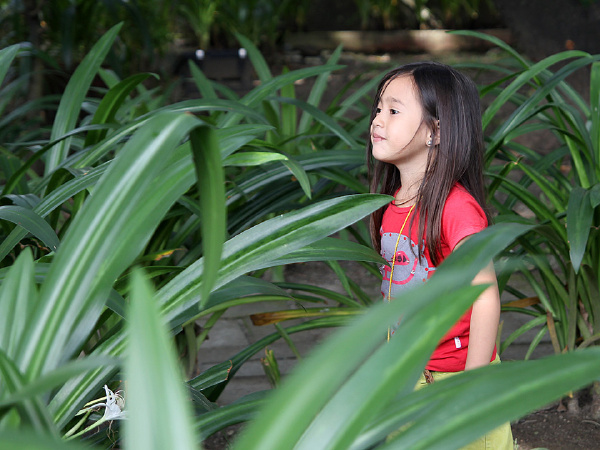 菲律宾长滩岛的小孩子们