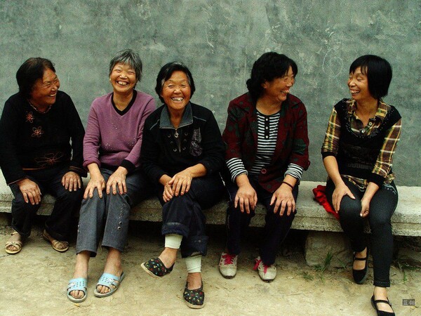 快乐的乡村大嫂, 女人, 人文, 生活照, 街景, 蓝翎 - 图虫网 - 做最