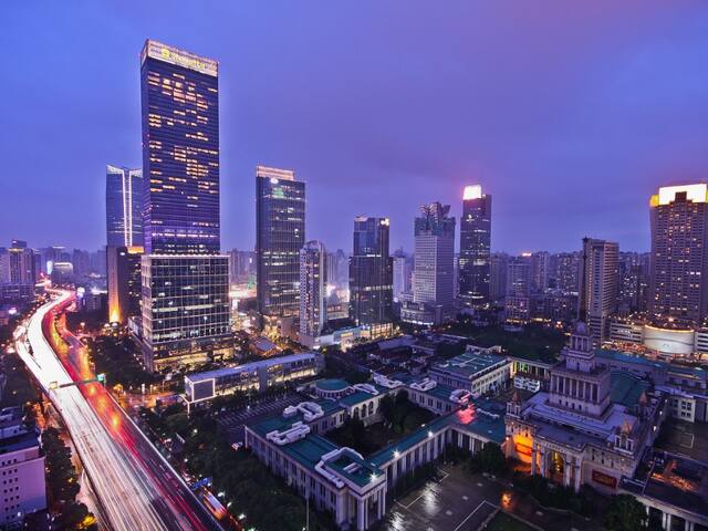 上海嘉里中心夜景图片
