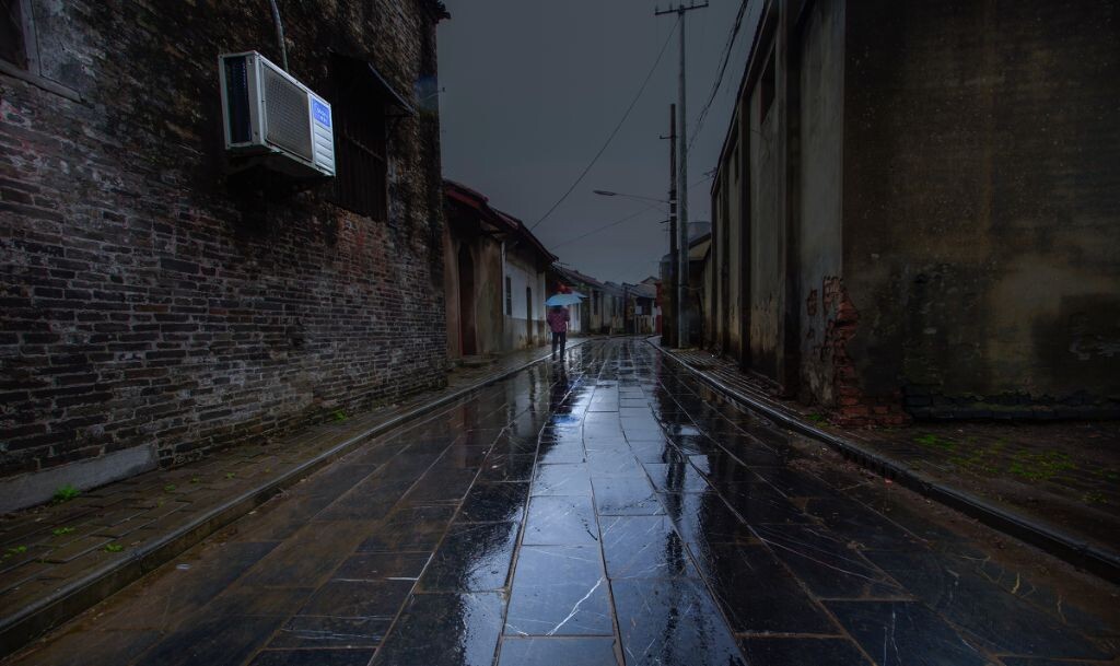 古鎮雨景