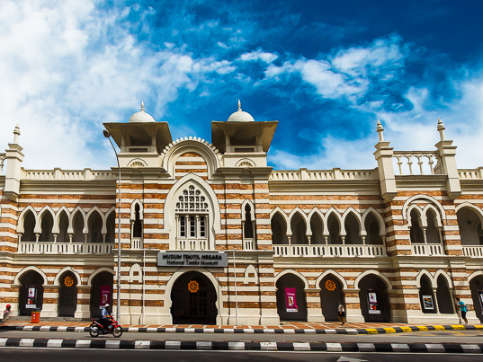 甜甜圈 鸡场街的夜我们的飞马蜜月行马布岛篇日出飞马蜜月行~吉隆坡篇