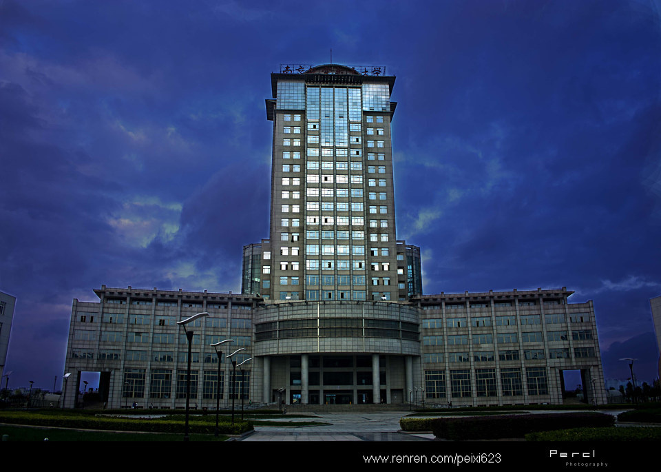 南航主楼  那个像男性某器官的楼,干了多少人的青春 fabyhuang发布于