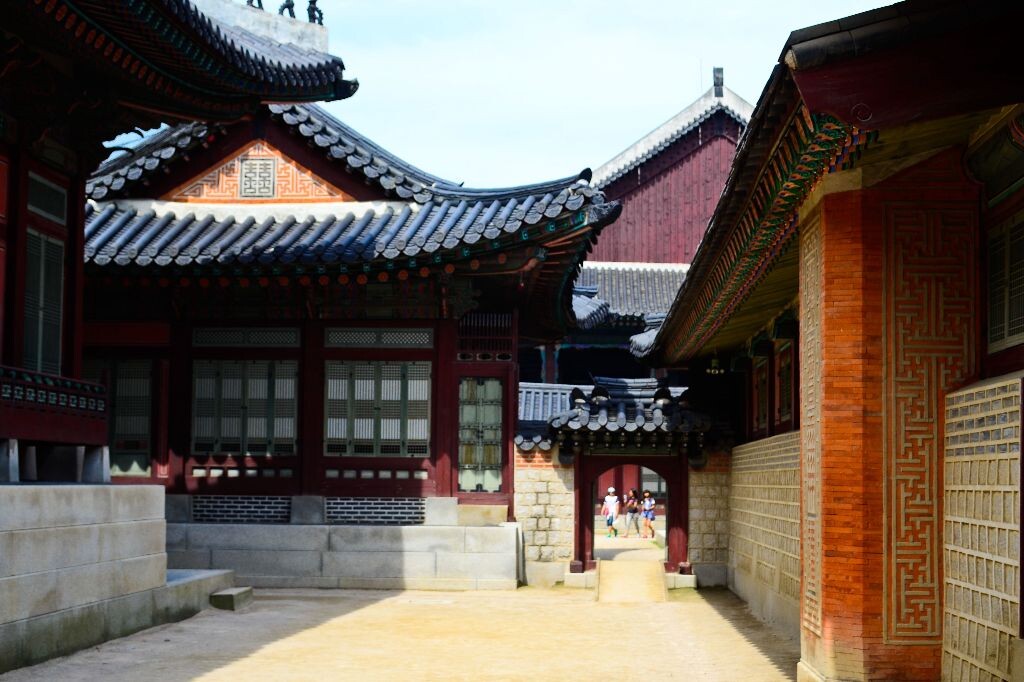 韩国景福宫(相当于韩国的故宫,很多宫殿的名字