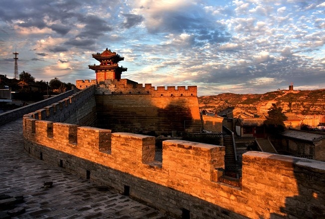 古城生辉老城墙 夕阳照射