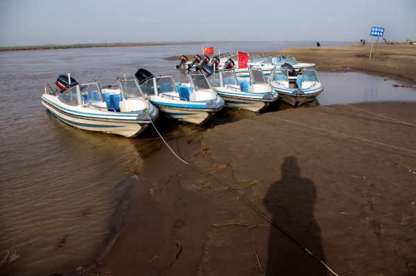 开封的地上悬河柳园口