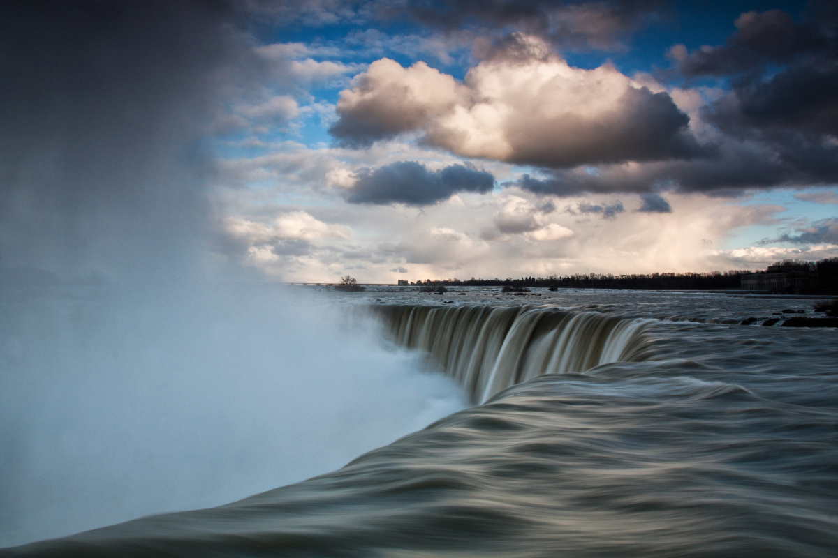 爱情瀑布的黄昏