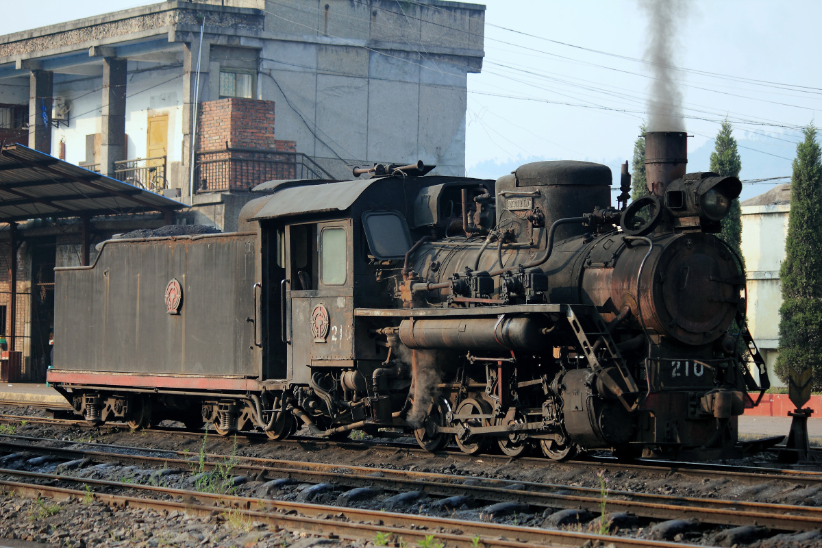 荣山煤矿窄轨小火车 - 荣山煤矿窄轨小火车 - 永不相交的1435 - 图虫