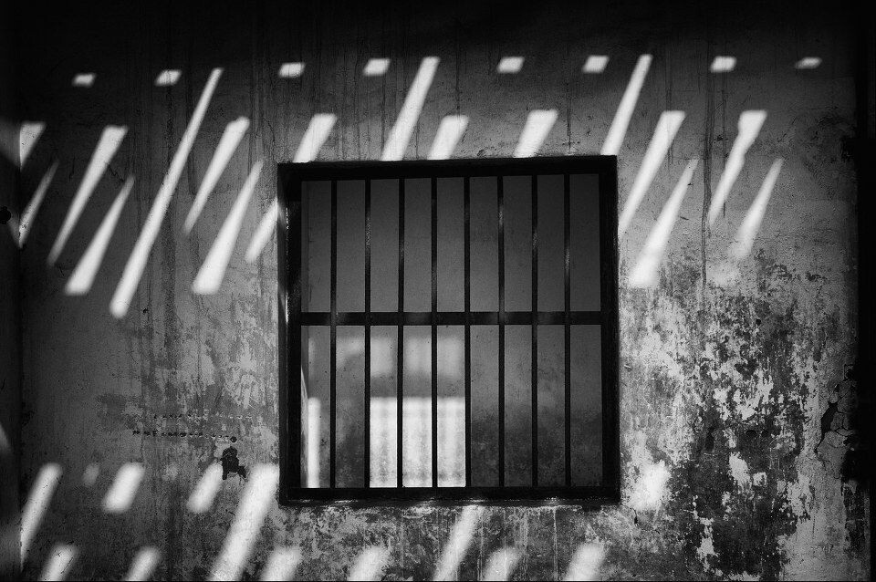 窗里窗外 - 监狱, 黑白, 扫地小僧, 窗, 静物 - 扫地小僧 - 图虫摄影网