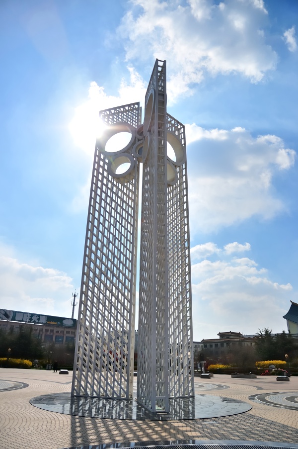 春到鸢都