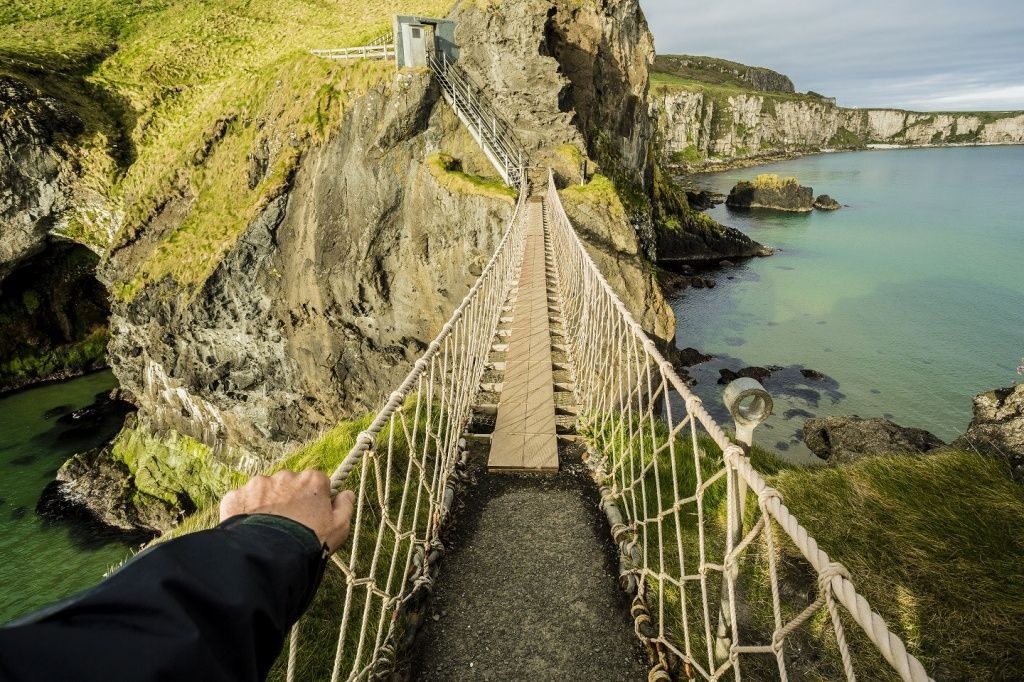 十座最恐怖的悬索桥5