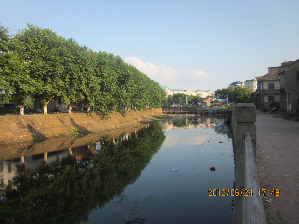 沙河  拍摄地:江西省九江县沙河街镇 binbinwzt发布于  13年5月14日