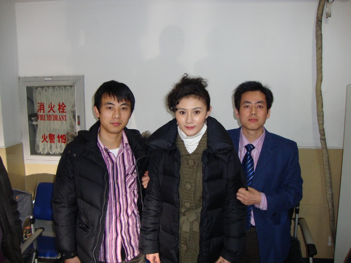 与演员张译木女士在一起