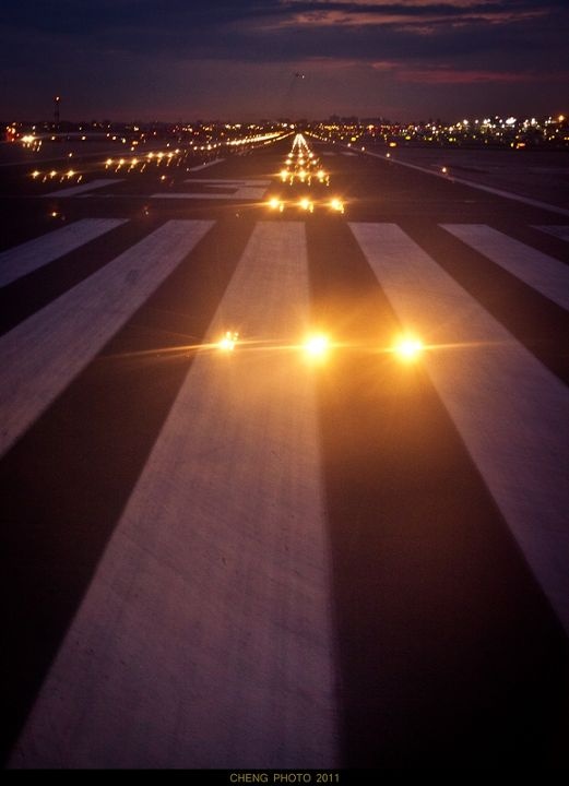 起点,前方的路已被照亮,旅途从这里开始