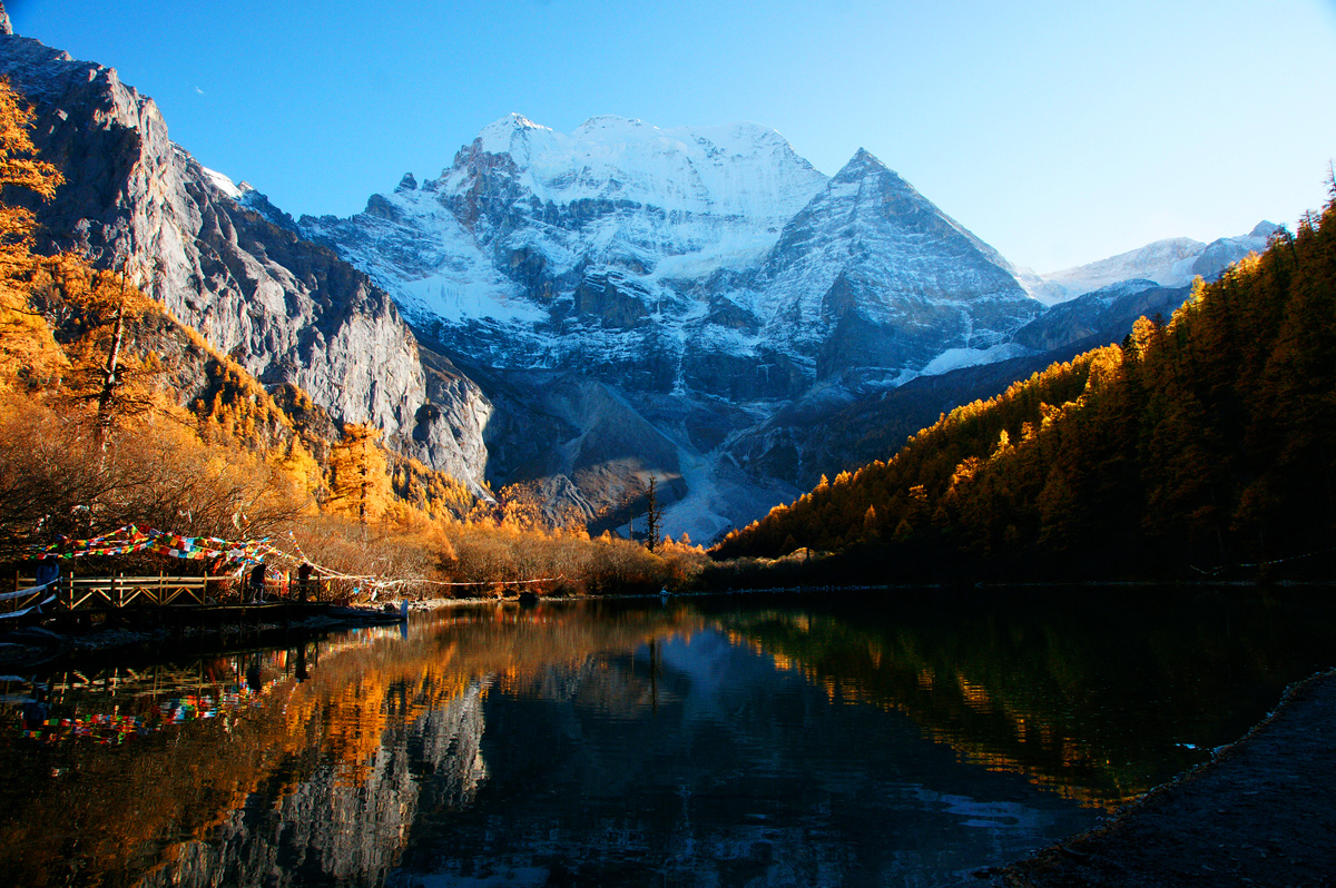 亚丁稻城雪景,稻城稻城亚丁泉,亚丁稻城景点_大山谷图库