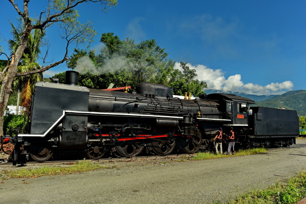 被台湾铁道迷昵称为皇后的ct-273蒸汽火车头!
