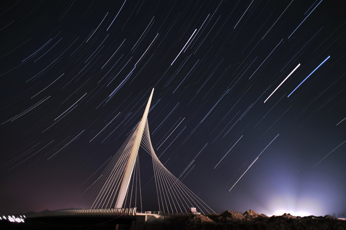 大连星太感应灯接线图