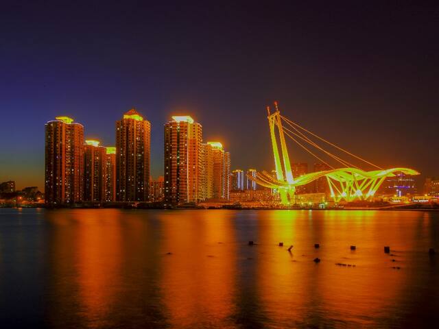 海门大桥夜景图片