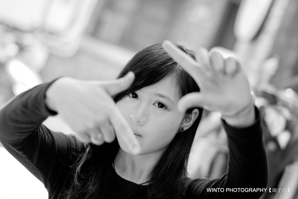 是伪装的眼神还是故作坚强的表达 1933老场坊 模特:栗子