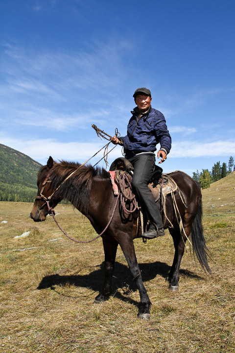 喀纳斯湖边的牧民1
