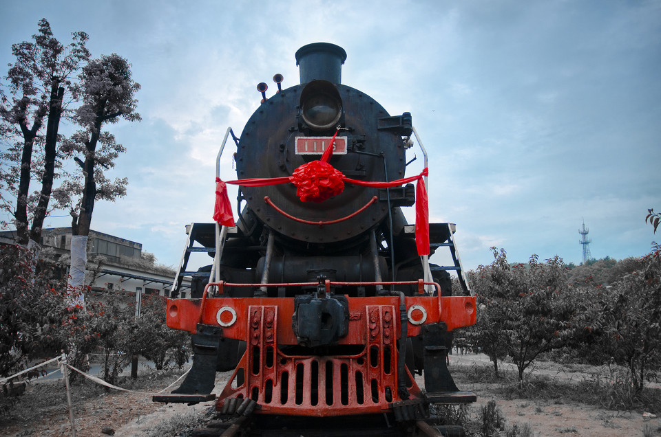 开不动的火车头 - 色彩 - 开不动的火车头 - 地球 - 图虫摄影网