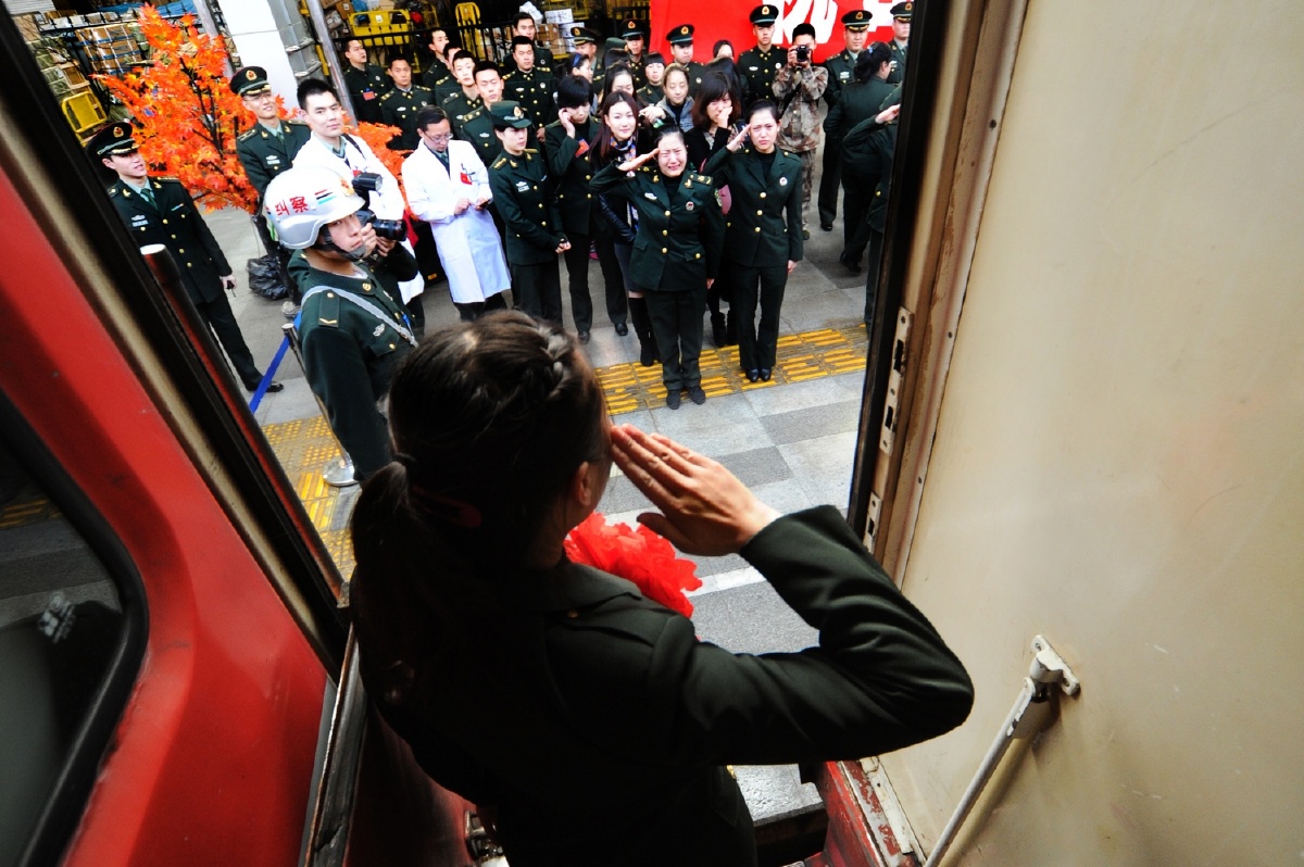 郭红元 最后一个军礼 (36)