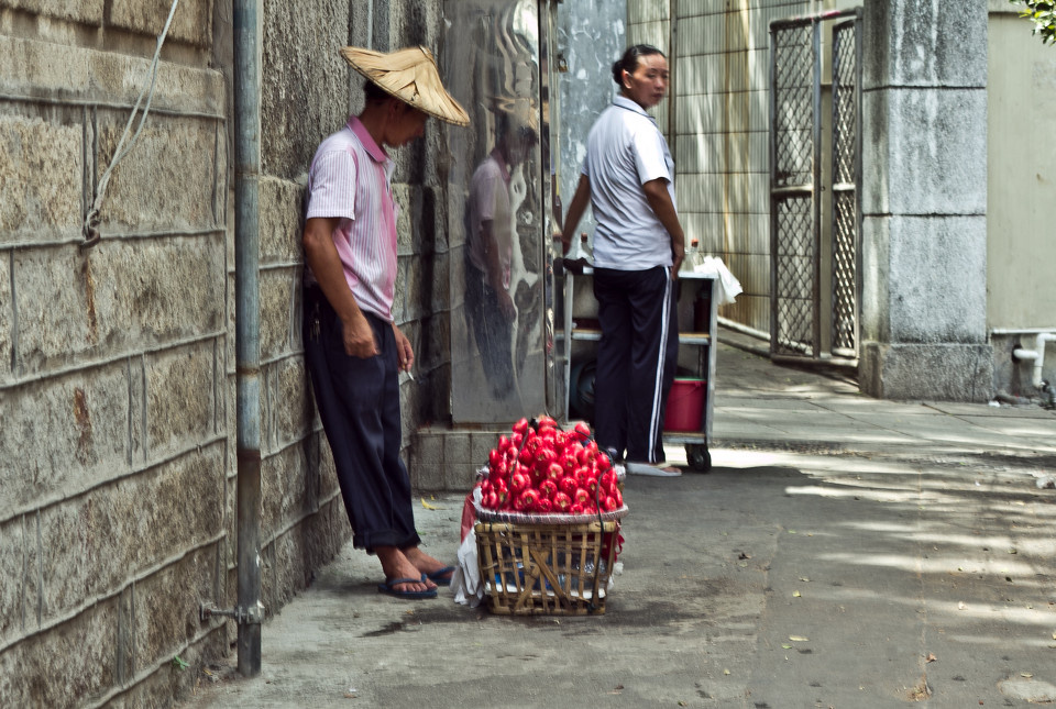 鼓浪屿, 水果, 小贩, 羞涩 - 老衲偶尔吃素 - 每张照片都是有感情的